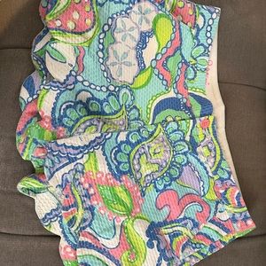 Lilly Pulitzer buttercup shorts